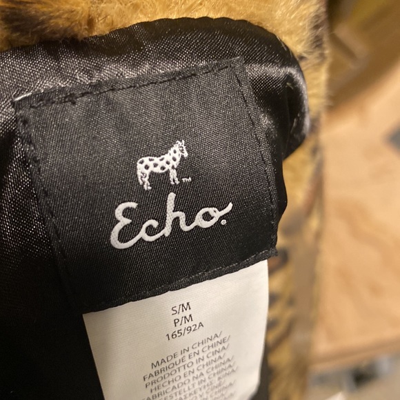 NWT Echo faux fur leopard print vest size S/M P/M this vest is so soft - Picture 7 of 9